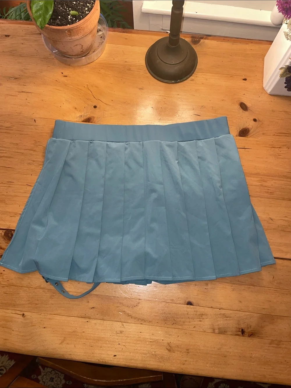 Like New- Halara- Sz XL- Pleated HR Buckle Tennis Skort- Teal Blue